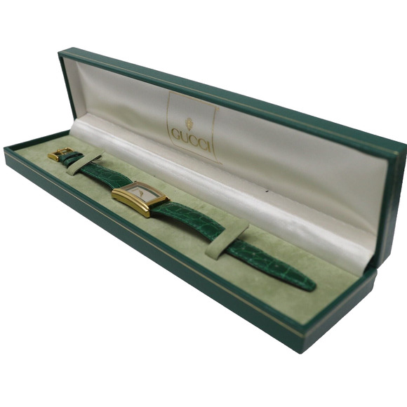 Gucci 2600L Quartz Analog Green Leather Women's Watch Swiss Made GG-A0228P-C025 - Picture 4 of 10